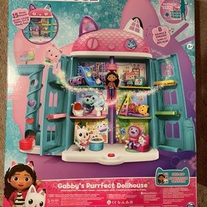 Gabbys purrfect dollhouse- NEW IN BOX